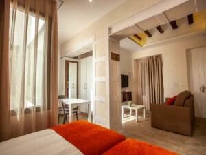 Studio – Two single bed