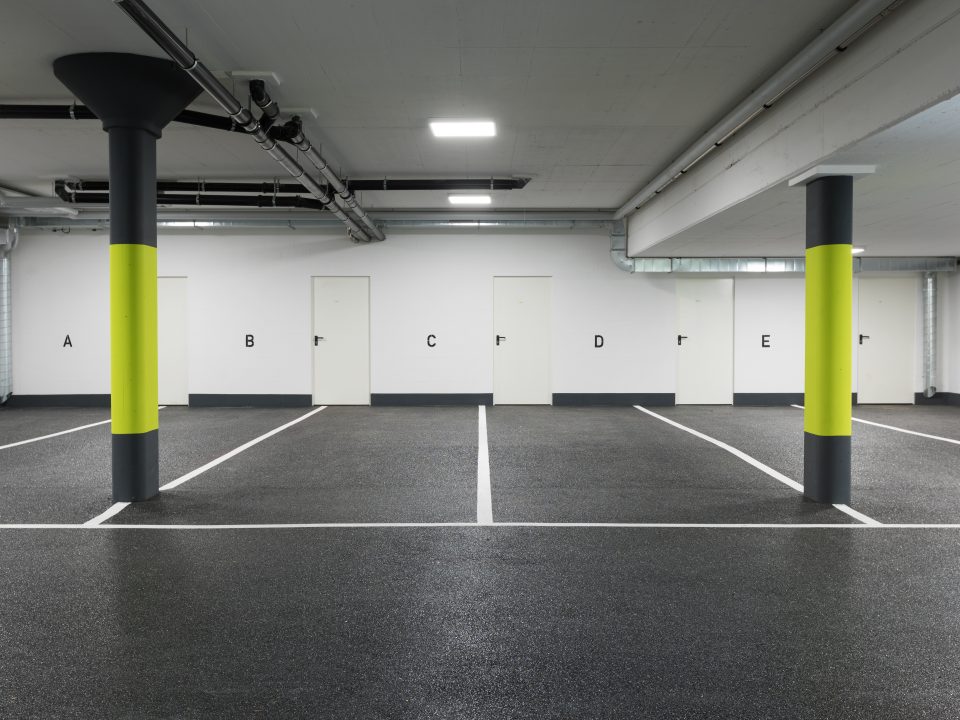 parking-privado-apartamentos-maier-cádiz